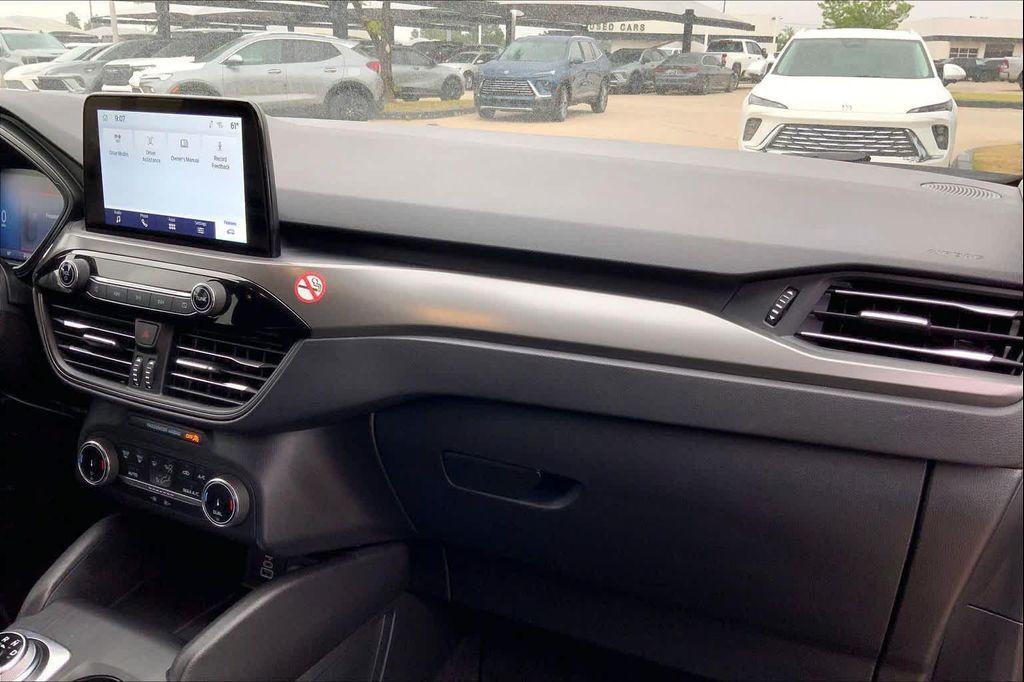 used 2025 Ford Escape car, priced at $23,083