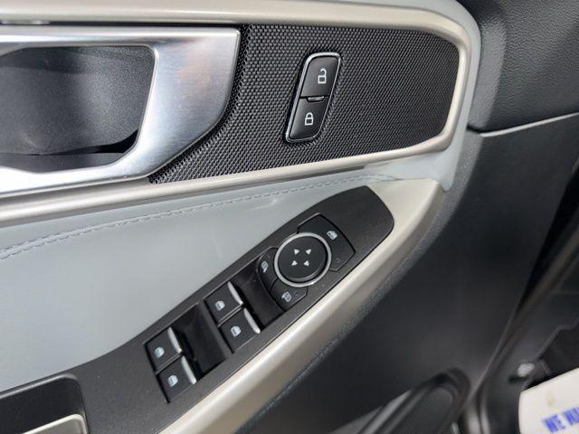 used 2023 Ford Explorer car, priced at $31,483