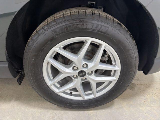 used 2024 Ford Edge car, priced at $29,573