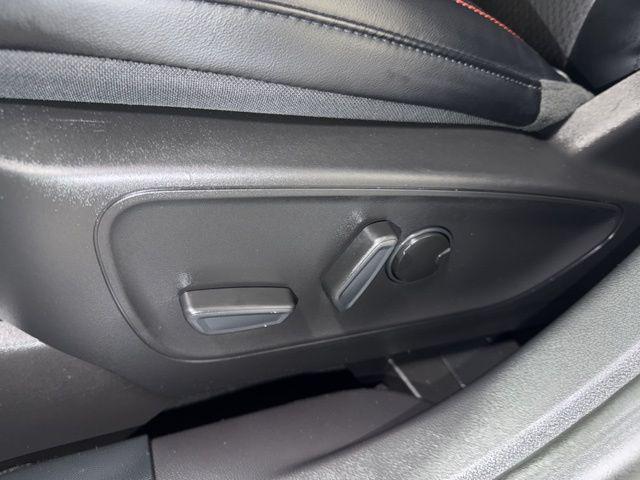 used 2023 Ford Escape car, priced at $25,618