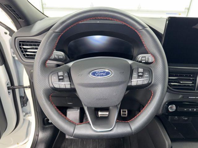 used 2023 Ford Escape car, priced at $25,618