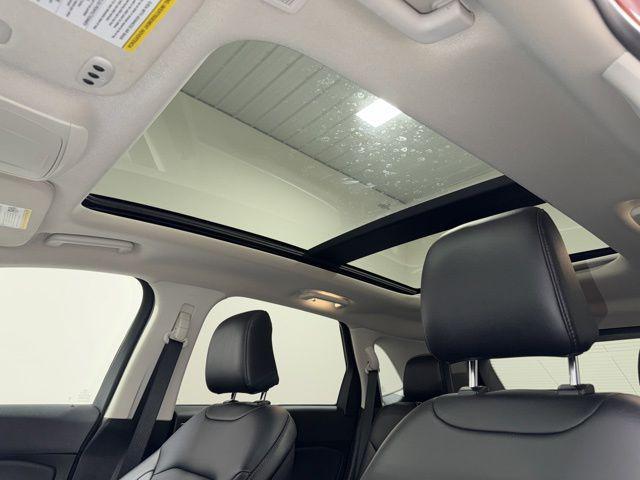 used 2024 Ford Edge car, priced at $29,736