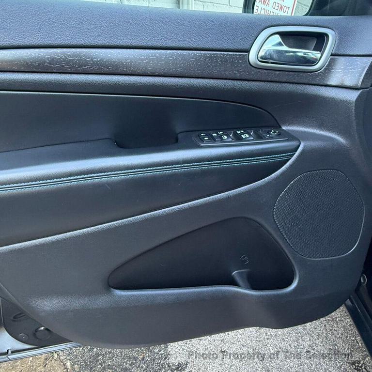 used 2018 Jeep Grand Cherokee car, priced at $17,379