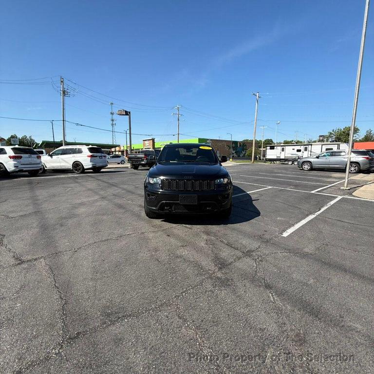 used 2018 Jeep Grand Cherokee car, priced at $17,379