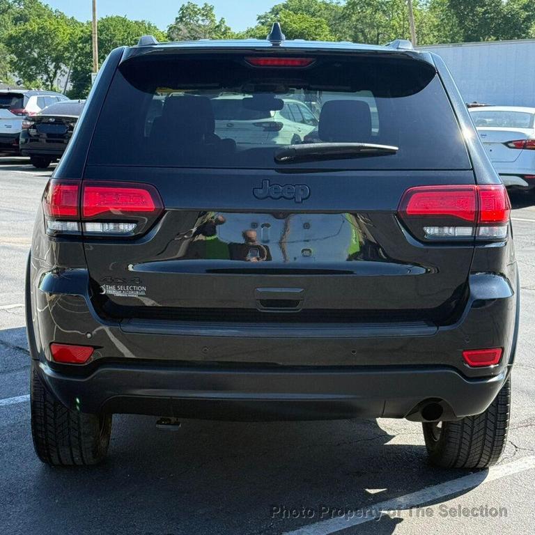 used 2018 Jeep Grand Cherokee car, priced at $17,379