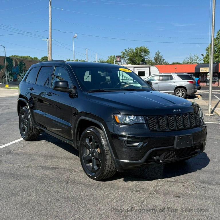 used 2018 Jeep Grand Cherokee car, priced at $17,379