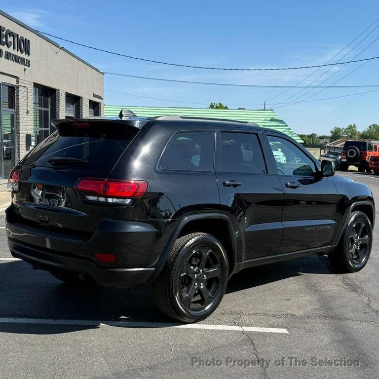 used 2018 Jeep Grand Cherokee car, priced at $17,379