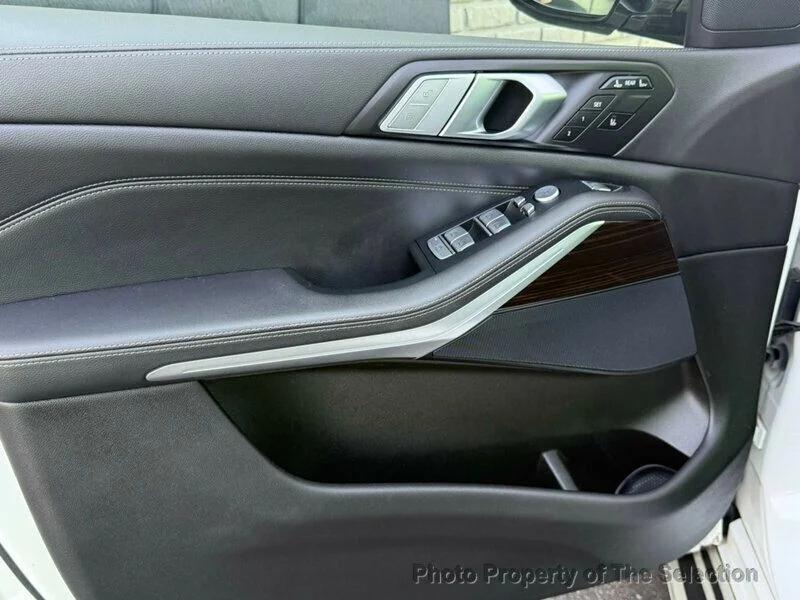 used 2021 BMW X7 car, priced at $36,900