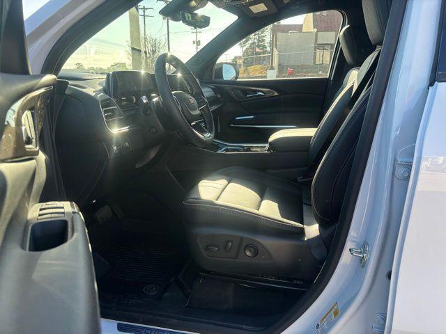 new 2026 Chevrolet Traverse car, priced at $61,555