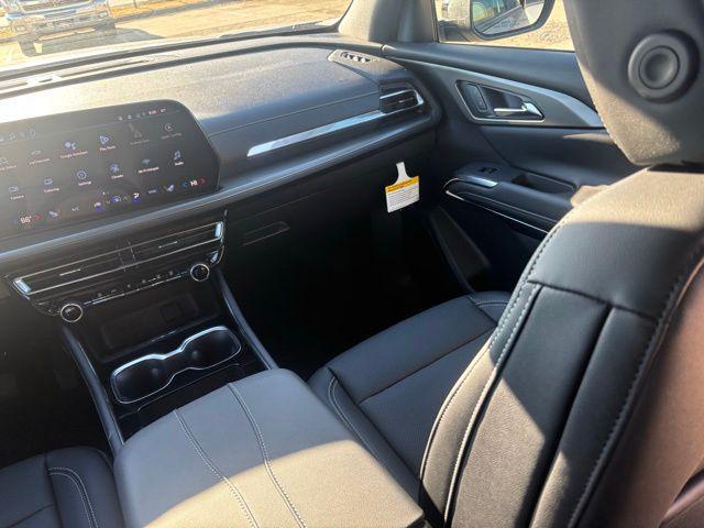 new 2026 Chevrolet Traverse car, priced at $46,445