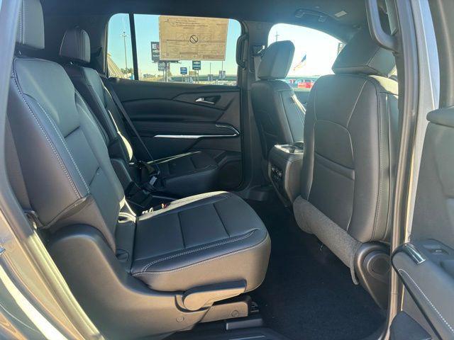 new 2026 Chevrolet Traverse car, priced at $46,445