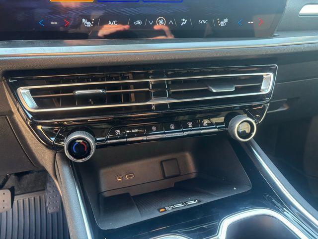 new 2026 Chevrolet Traverse car, priced at $46,760