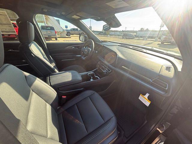 new 2026 Chevrolet Traverse car, priced at $46,760