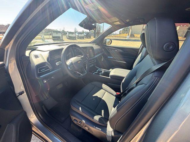 new 2026 Chevrolet Traverse car, priced at $48,010