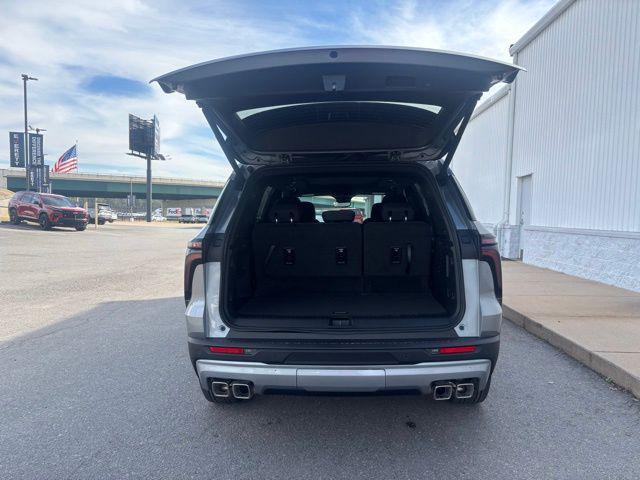 new 2026 Chevrolet Traverse car, priced at $46,560