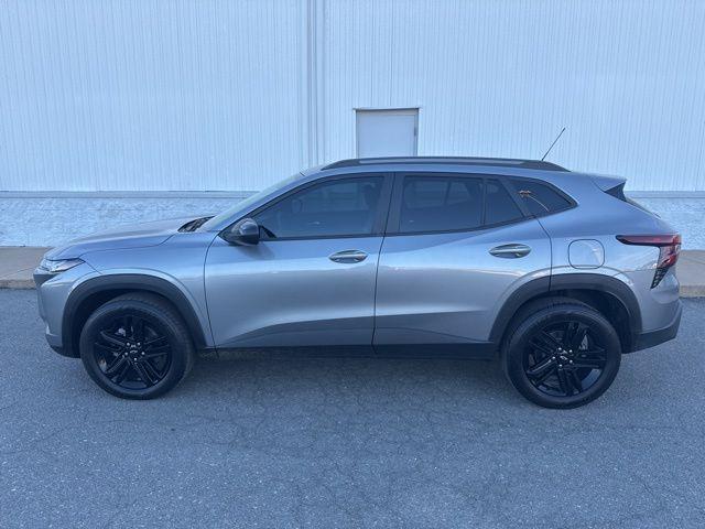 used 2025 Chevrolet Trax car, priced at $21,545