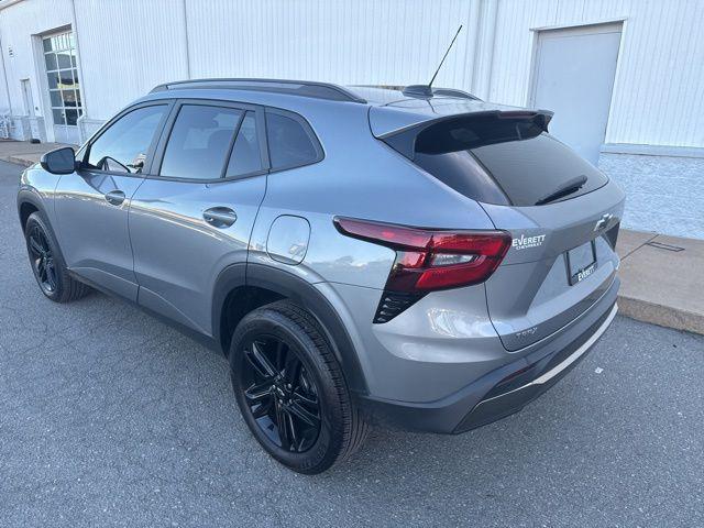 used 2025 Chevrolet Trax car, priced at $21,545