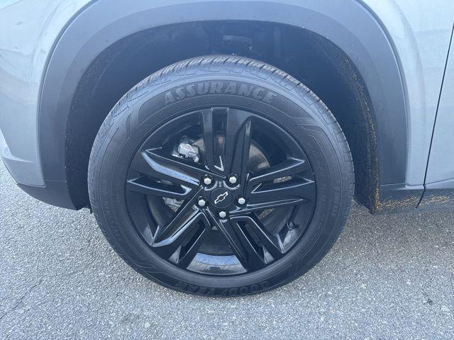 used 2025 Chevrolet Trax car, priced at $21,545