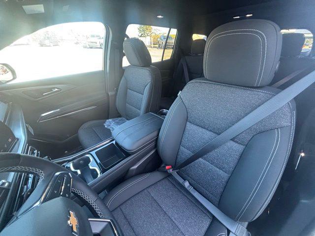 new 2026 Chevrolet Traverse car, priced at $50,395