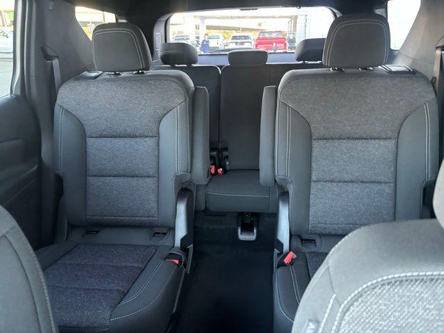 new 2026 Chevrolet Traverse car, priced at $46,560