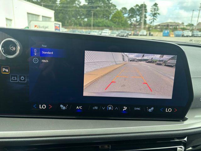 new 2026 Chevrolet Traverse car, priced at $44,065