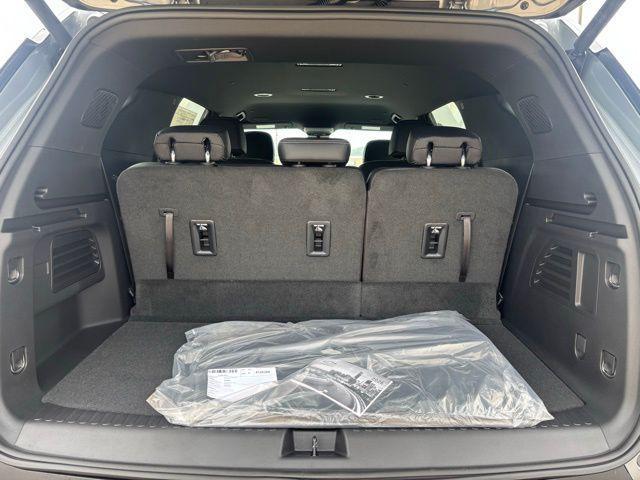 new 2026 Chevrolet Traverse car, priced at $48,995