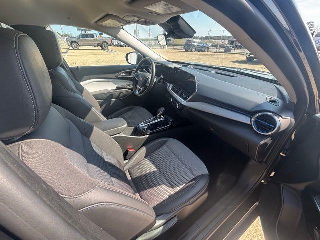 used 2024 Chevrolet Trax car, priced at $18,787