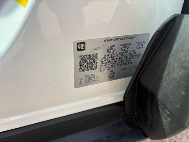 used 2025 Chevrolet Trax car, priced at $23,639