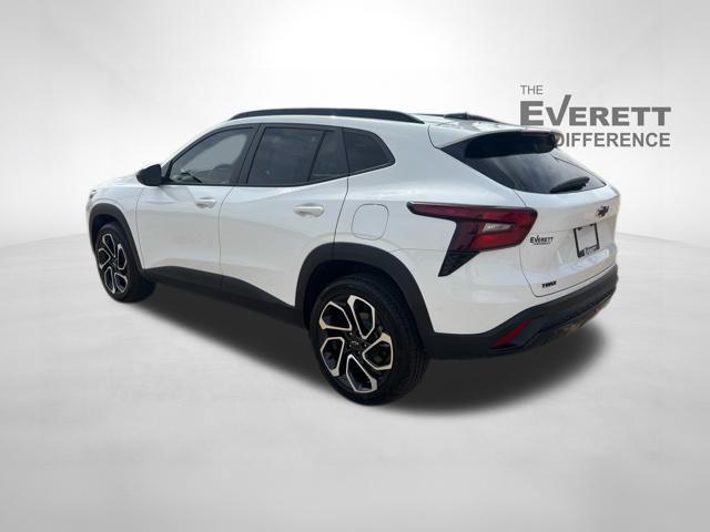 used 2025 Chevrolet Trax car, priced at $23,639