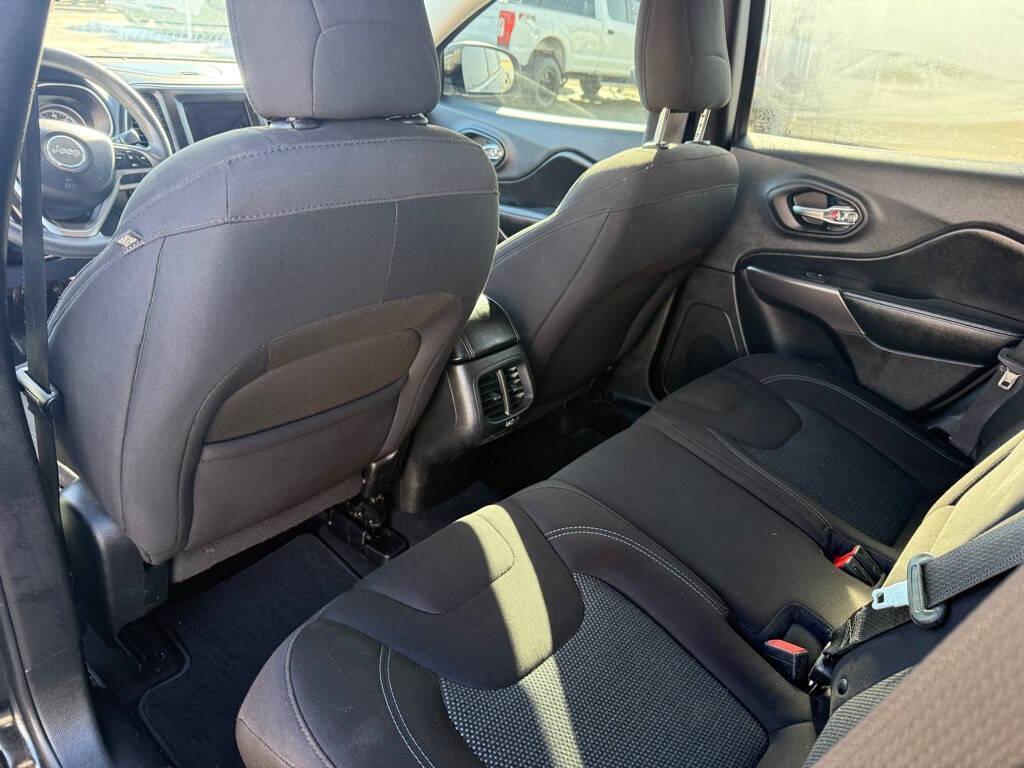 used 2019 Jeep Cherokee car, priced at $10,988