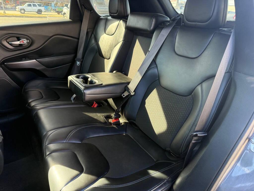 used 2019 Jeep Cherokee car, priced at $12,988