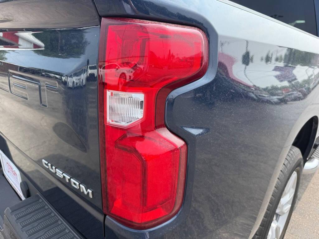 used 2022 Chevrolet Silverado 1500 Limited car, priced at $26,998