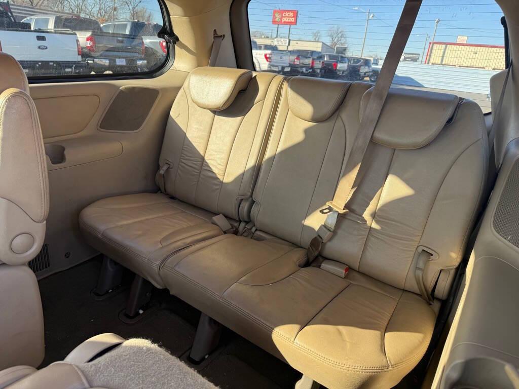 used 2012 Kia Sedona car, priced at $3,998