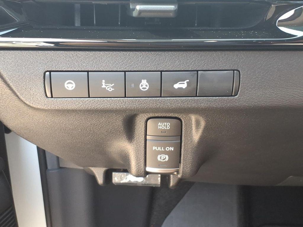 used 2025 Nissan Murano car, priced at $40,998