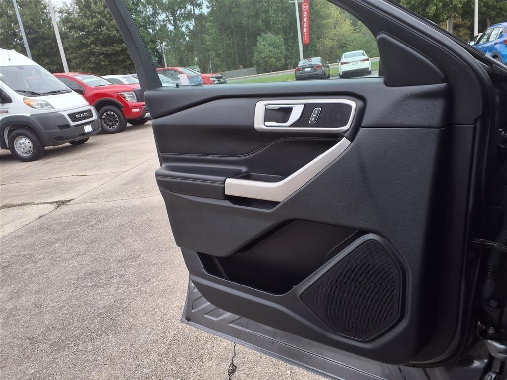 used 2024 Ford Explorer car, priced at $29,899