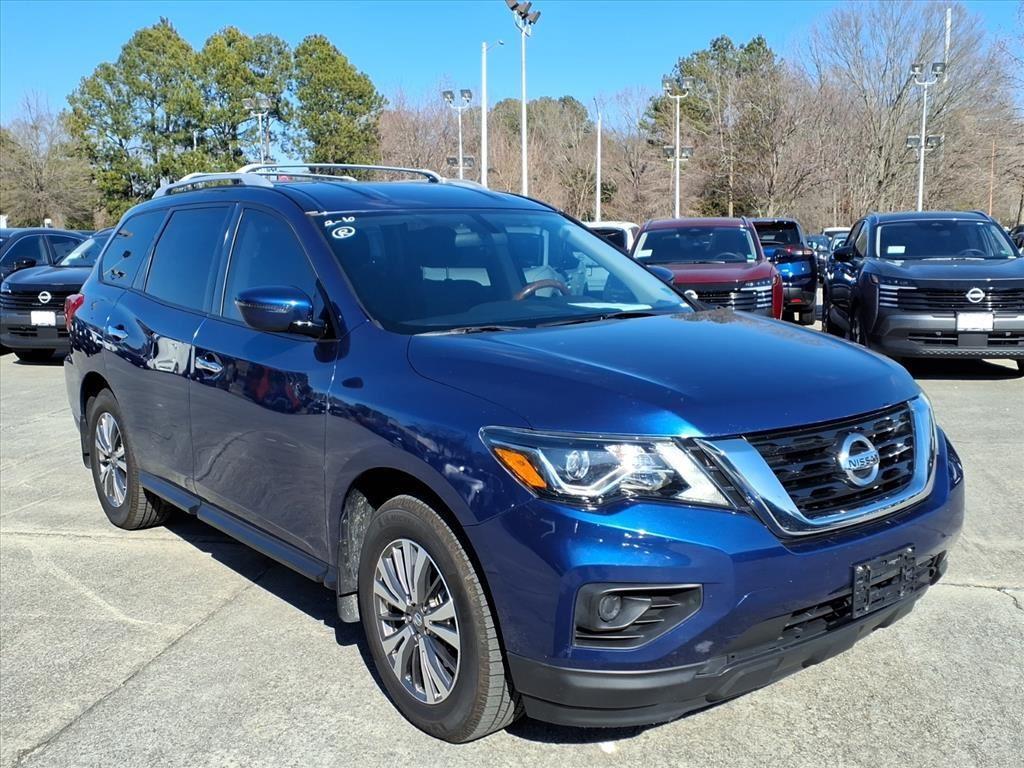 used 2020 Nissan Pathfinder car, priced at $15,827