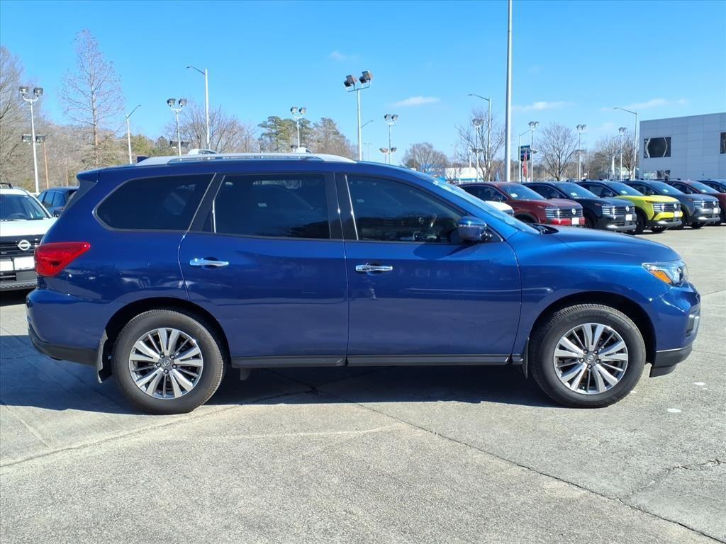 used 2020 Nissan Pathfinder car, priced at $15,827