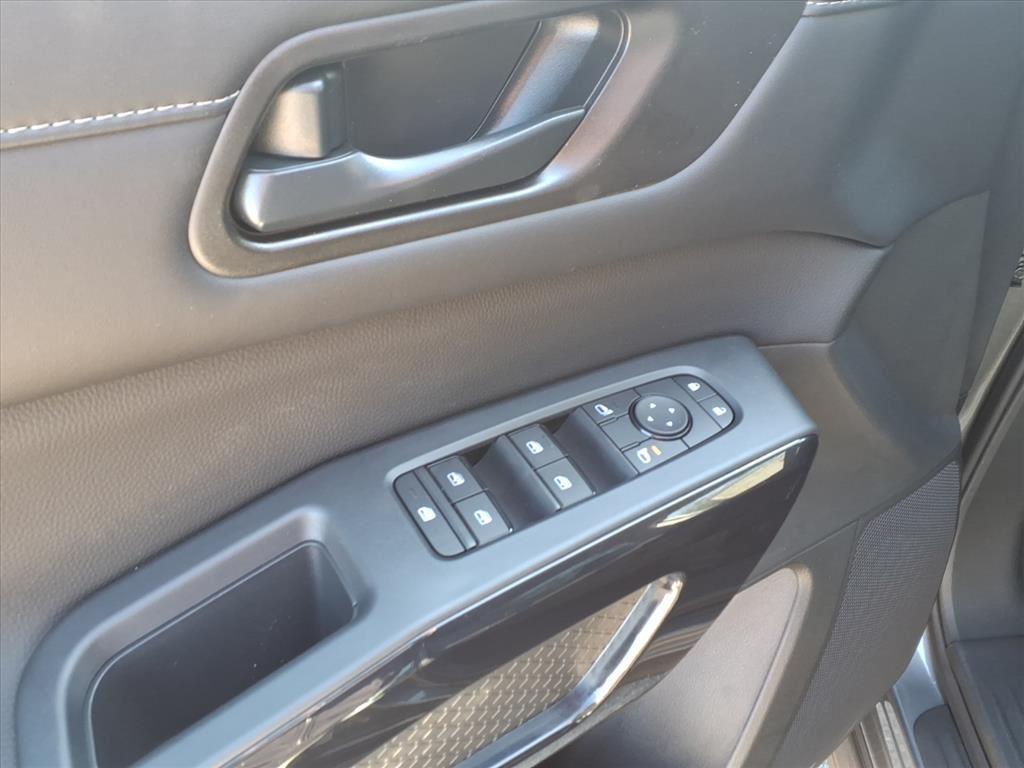 new 2026 Nissan Pathfinder car, priced at $38,260