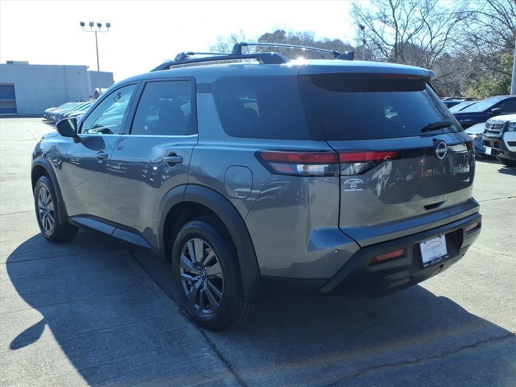 new 2026 Nissan Pathfinder car, priced at $38,260