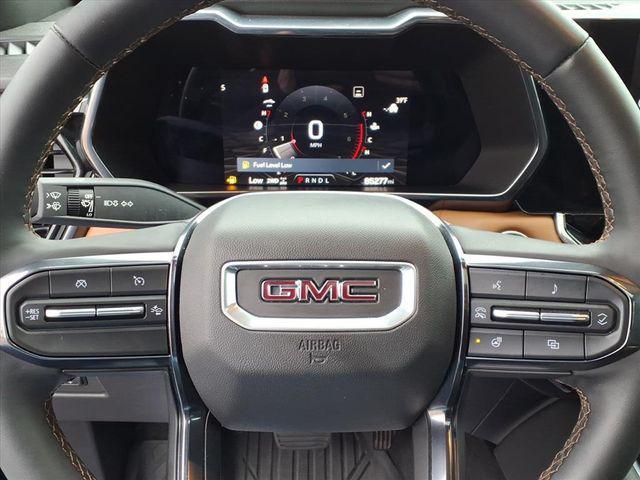 used 2023 GMC Canyon car, priced at $32,000