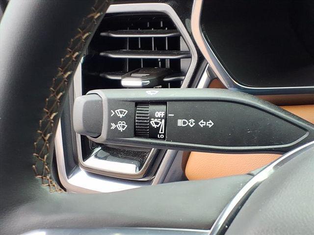 used 2023 GMC Canyon car, priced at $32,000