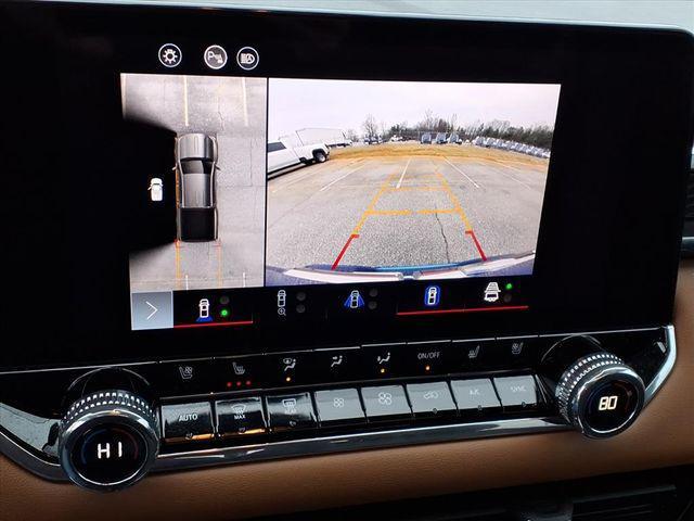 used 2023 GMC Canyon car, priced at $32,000