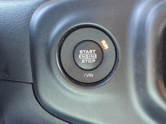 used 2022 Jeep Gladiator car, priced at $26,000