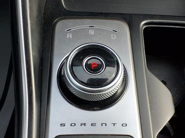 used 2023 Kia Sorento Hybrid car, priced at $22,000