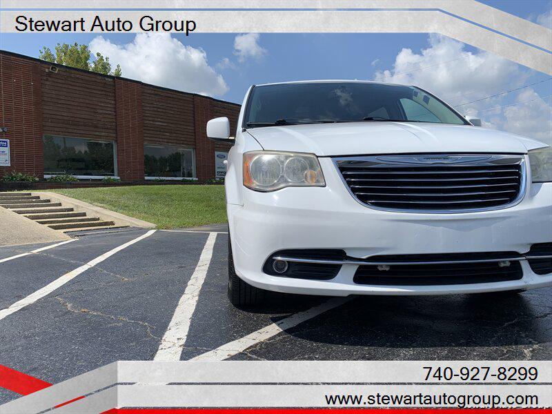 used 2014 Chrysler Town & Country car, priced at $7,499