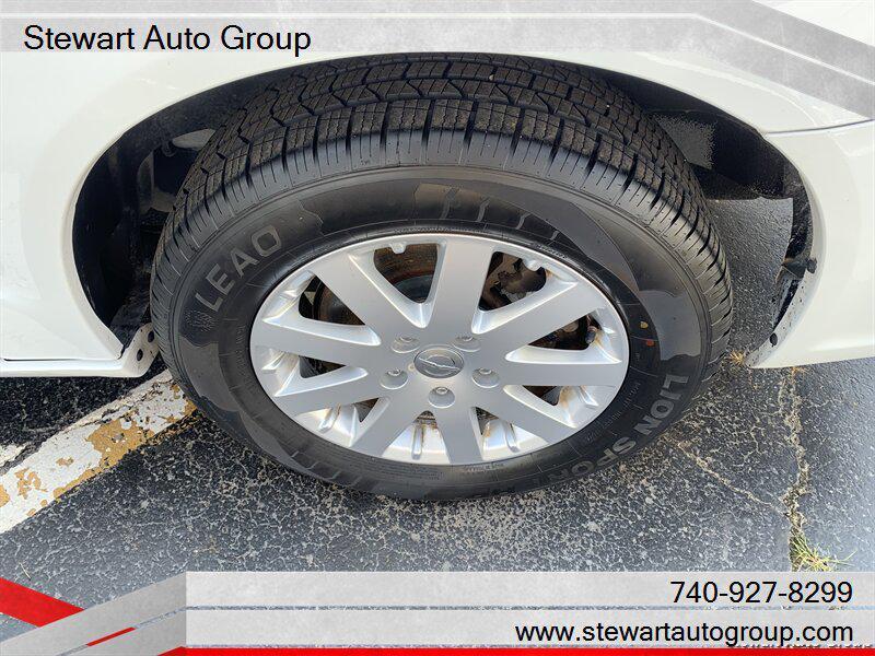 used 2014 Chrysler Town & Country car, priced at $7,499