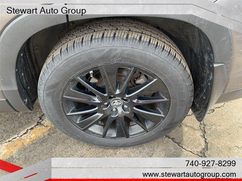 used 2019 Toyota Highlander car, priced at $21,999