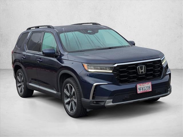 used 2023 Honda Pilot car, priced at $39,398