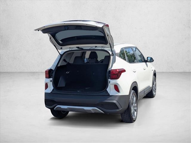 used 2022 Kia Seltos car, priced at $17,990