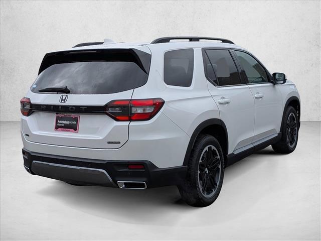 new 2026 Honda Pilot car, priced at $54,245